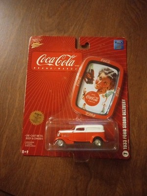 2006 JOHNNY LIGHTNING COCA-COLA 1933 FORD SEDAN DELIVERY  & TIN TRAY