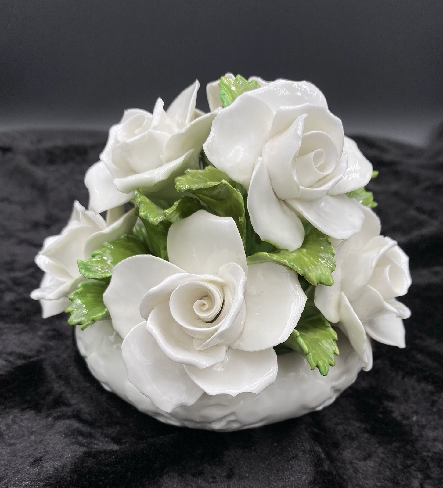 Vtg. Aynsley (England) Fine Bone China, White Roses Flower Bouquet in Bowl, MINT