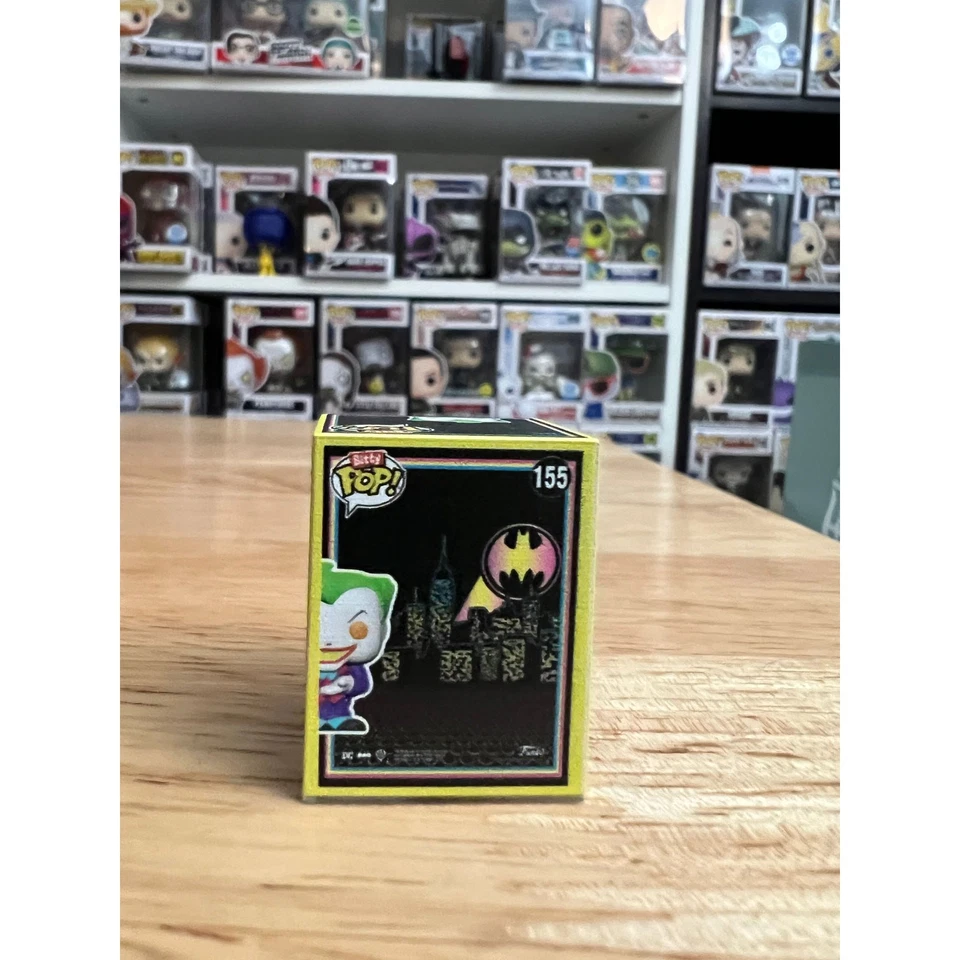 仅 4000 件黑光小丑蝙蝠侠动画系列 Funko Pop Bitty #155 LE — 第 3/4 张图片