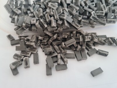 1000 graue Miniatur-Dioramasteine im Maßstab 1:24