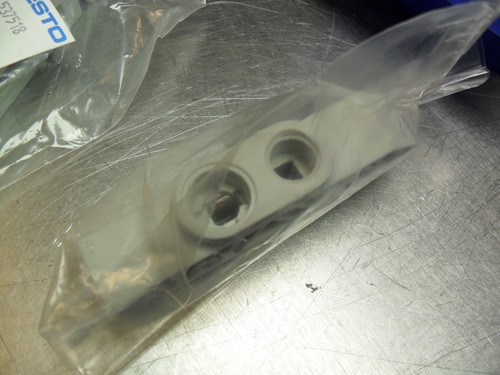QTY 2-   FESTO 53718  Sub Base in sealed bags. NIB w/ free shipping  E402  - Afbeelding 3 van 5
