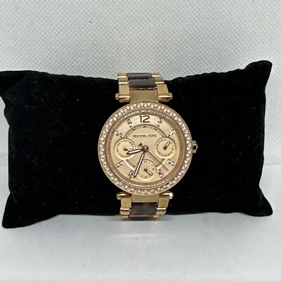 Michael Kors MK5841 Women\'s Watch - gently used Michael Kors MK5841 Rose Gold Dial Rose Gold Multifunction  main image 3