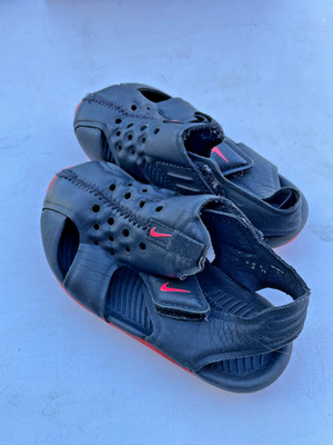 Nike Sunray Protect 2 toddler sandals sz 8