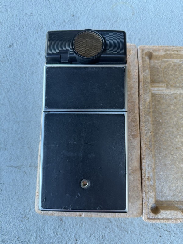 Polaroid Sonar One Step SX-70 SE Land Camera Red Button Works (Flash Untested)