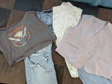 Edgy Capsule Strój Pakiet Partia Distressed Jeans Koronka Top Kamizelka Graficzna koszulka Duża