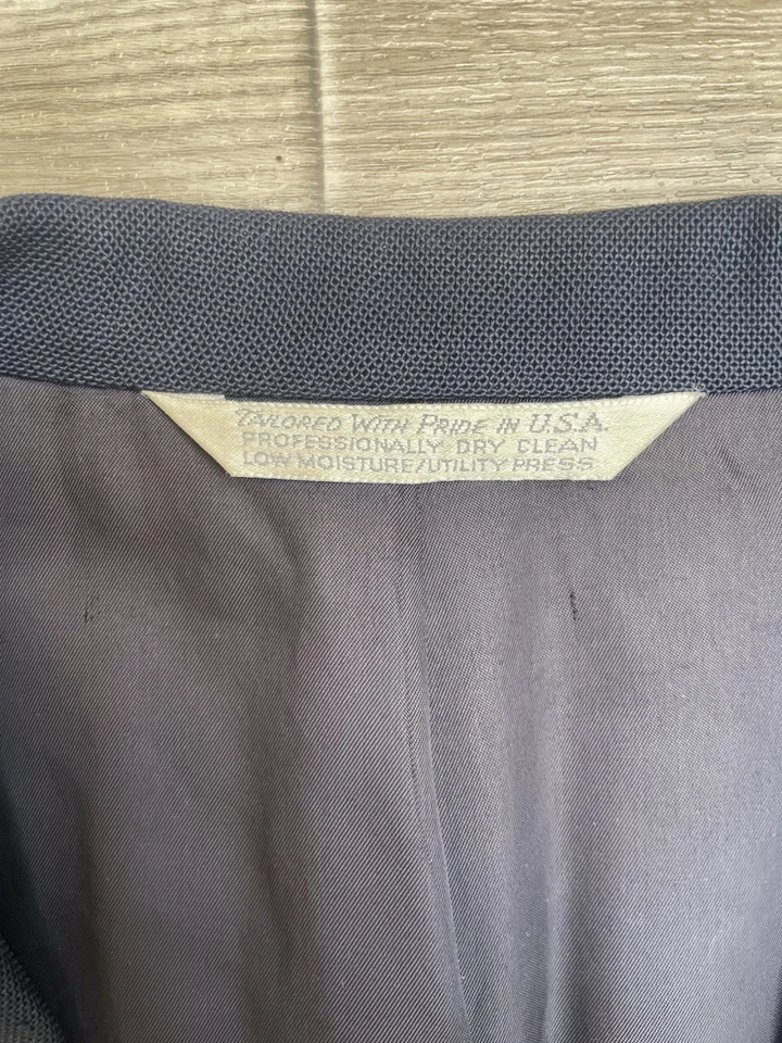 Vintage Lands End Wool Blend Blazer Sports Coat Navy Gold Buttons Mens Size 46R - Image 4 of 4