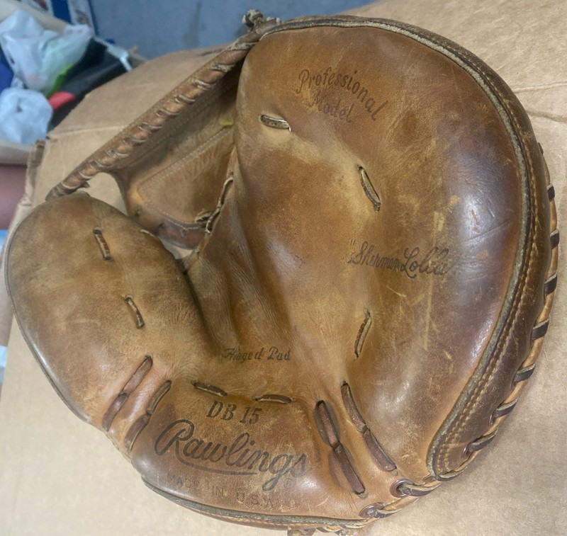Rawlings Sherman Lollar Catchers Glove Model DB15