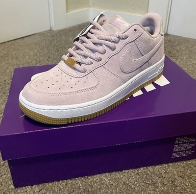 NIKE SB AIR FORCE 1 LOW PINK FOAM COLORWAY (FRIENDS & FAMILY) US