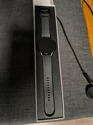 Samsung Galaxy Watch 5 44mm Aluminiumgehäuse mit Sportarmband - Graphite (LTE)
