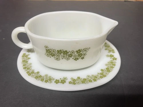 Vtg Pyrex 77-B Crazy Daisy Spring Blossom Gravy Bowl & Saucer 77-U Green Flowers