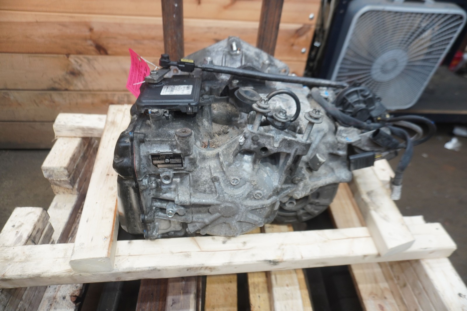 Rear 6-Speed Automatic Transmission Assembly OEM 24008695750 Bmw I8 Bmw 14-17