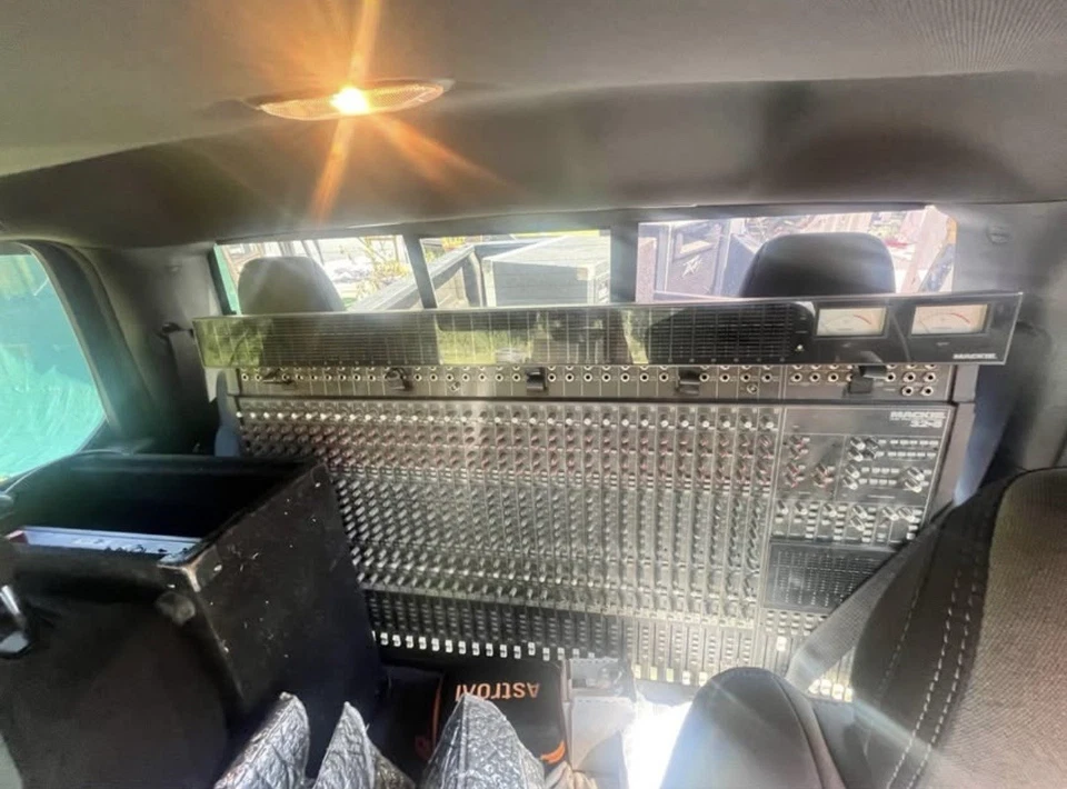 Mackie 32 Channel 8 Sub W/ Power Supply - Image 2 of 3