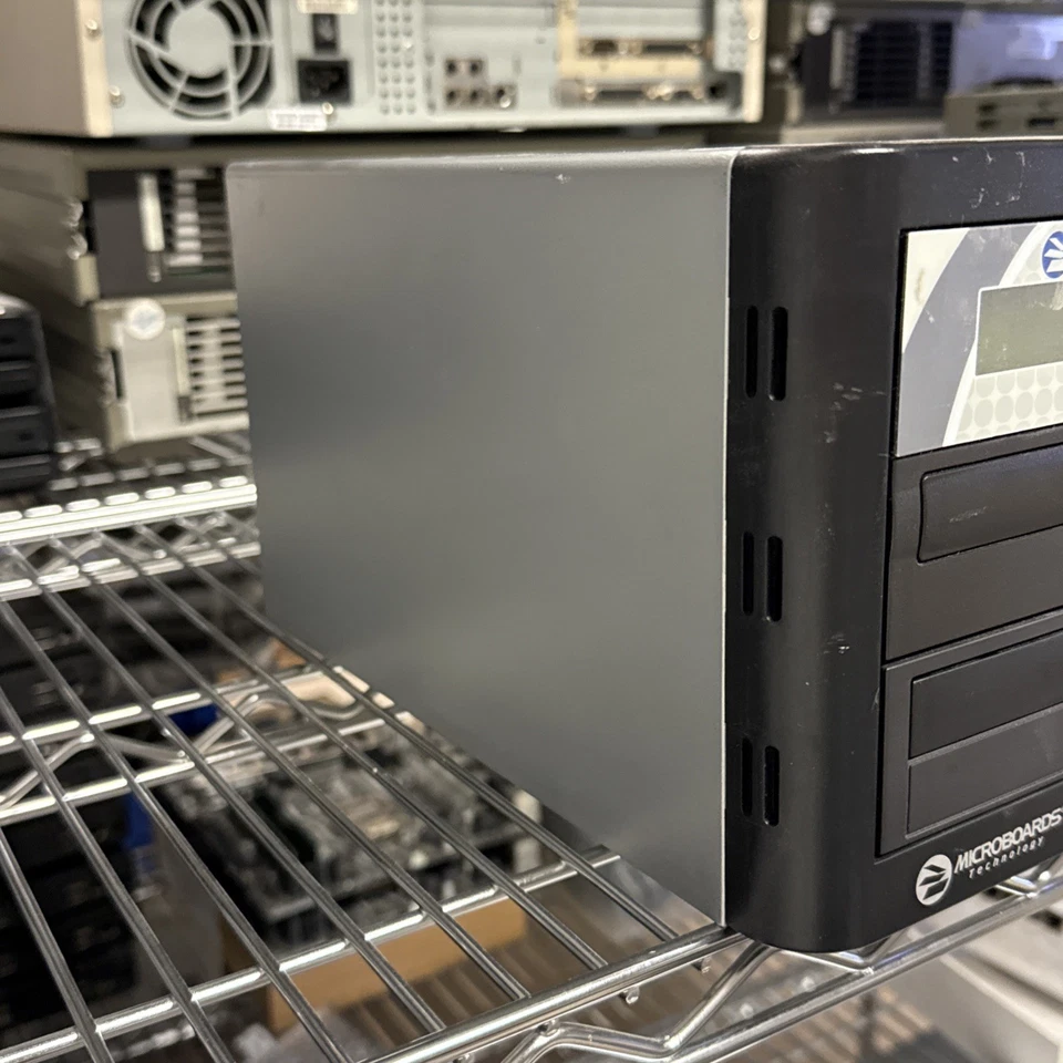 Microboards Technology QD-DVD Professional DVD Duplicator  2 BAY - Image 4 of 4