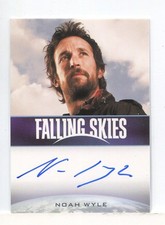 2012 Rittenhouse Falling Skies Season 1 Trading Cards 7