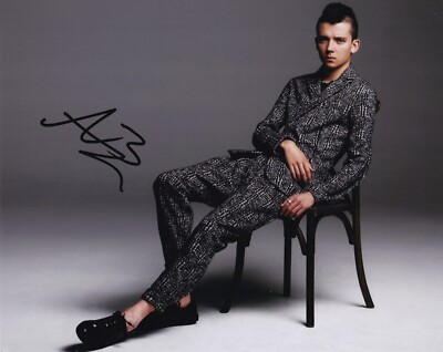 ASA BUTTERFIELD signed Autogramm 20x25cm SEX EDUCATION in Person autograph COA