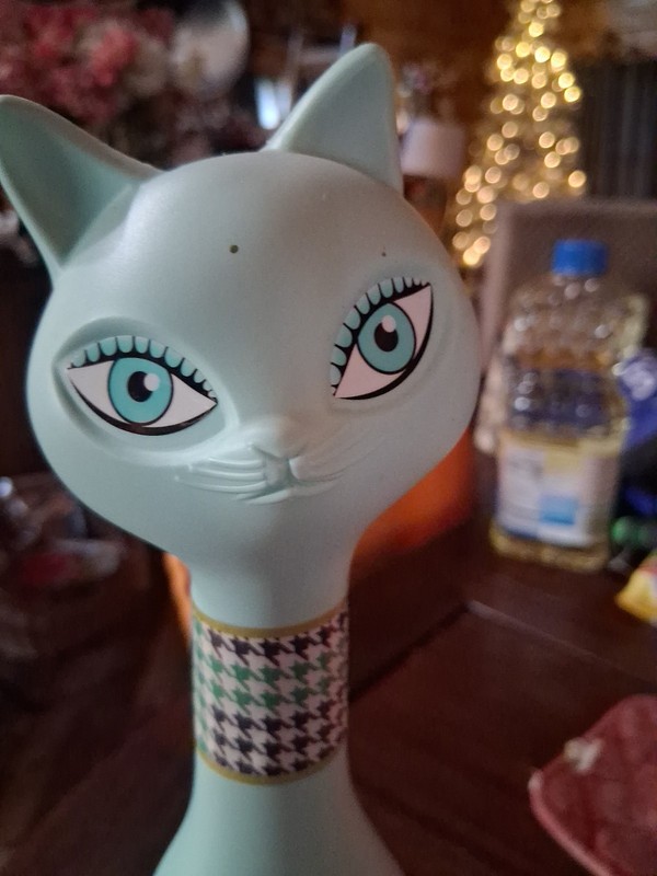Avon Iconic Green Cat Bubble Bath Yvette Pretty Purrfect 23.6 fl oz 2020 Limited