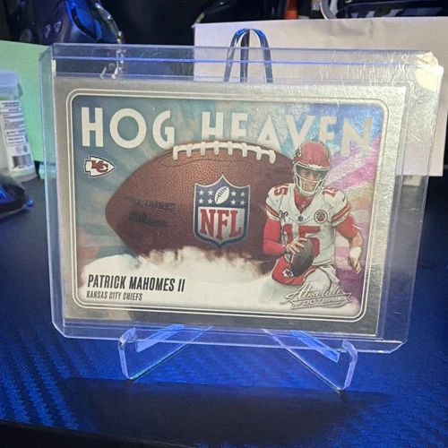 2025 Panini Absolute Patrick Mahomes II Base (RAW)
