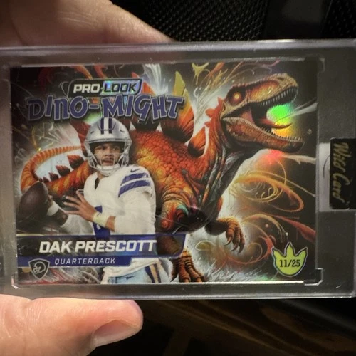 Wild Card Pro-Look Dino-Might 2025 Dak Prescott DMPSTG1-DP Cowboys 11/25