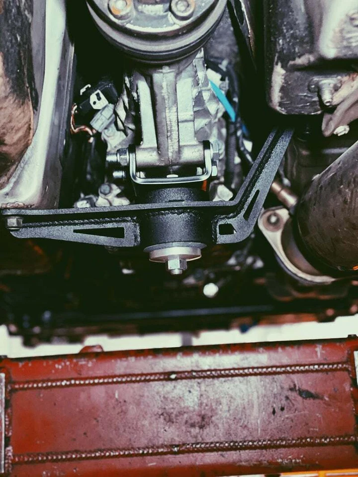 Innovative Mounts 90750-75A Replacement Mount Kit for 2000-2009 Honda S2000 — 第 4/4 张图片