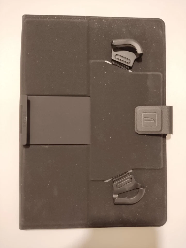 Custodia per tablet TUCANO tipo FACILEPLUS Universale 10" Nero - Immagine 2 di 4