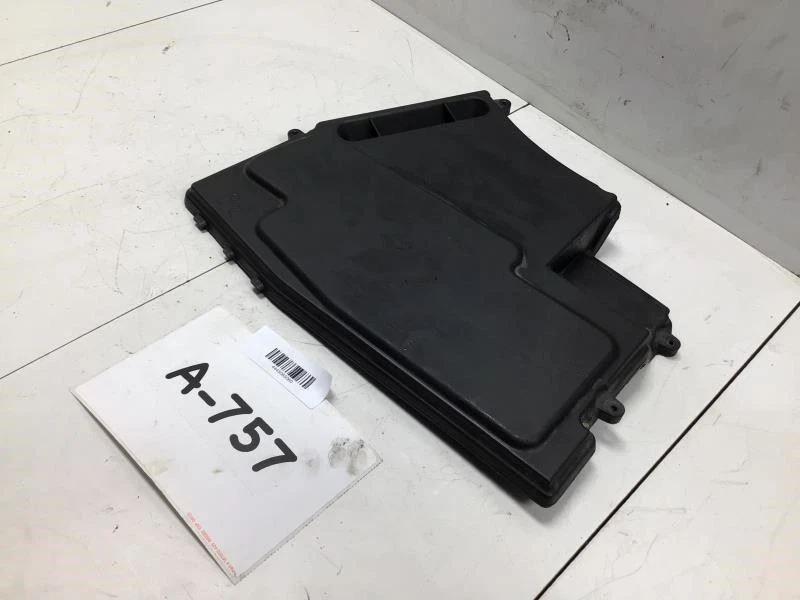 BMW 535XI 2008 caja de relé de fusibles de motor cubierta superior para BMW 650i 06-10 OEM+ Foto 3 de 4