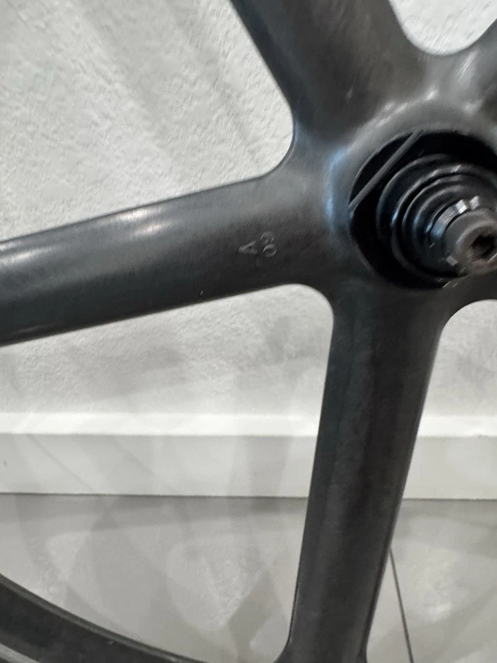 Rueda de carretera delantera 700c X 28 Aerospoke carbono con neumático Continental Ride Tour nuevo Foto 4 de 4