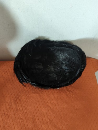 Sombrero Fascinador Vintage Damas Plumas Negras Lentejuelas - Imagen 8 de 10