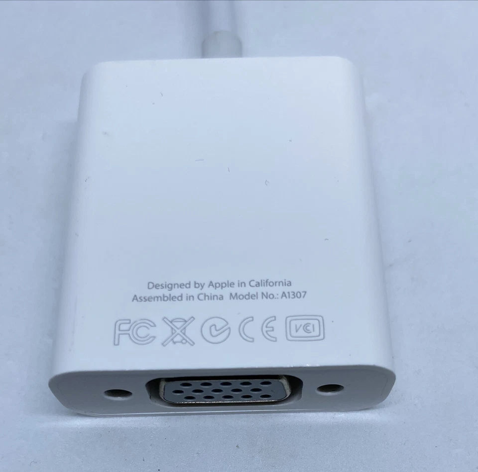 Genuine Apple Mini DisplayPort to VGA Adapter - MB572Z/B Model: A1307 - Image 2 of 2