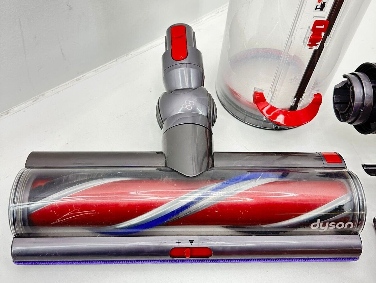 Dyson V11 Outsize Cordless Stick Vacuum Cleaner Red 0042 eBay