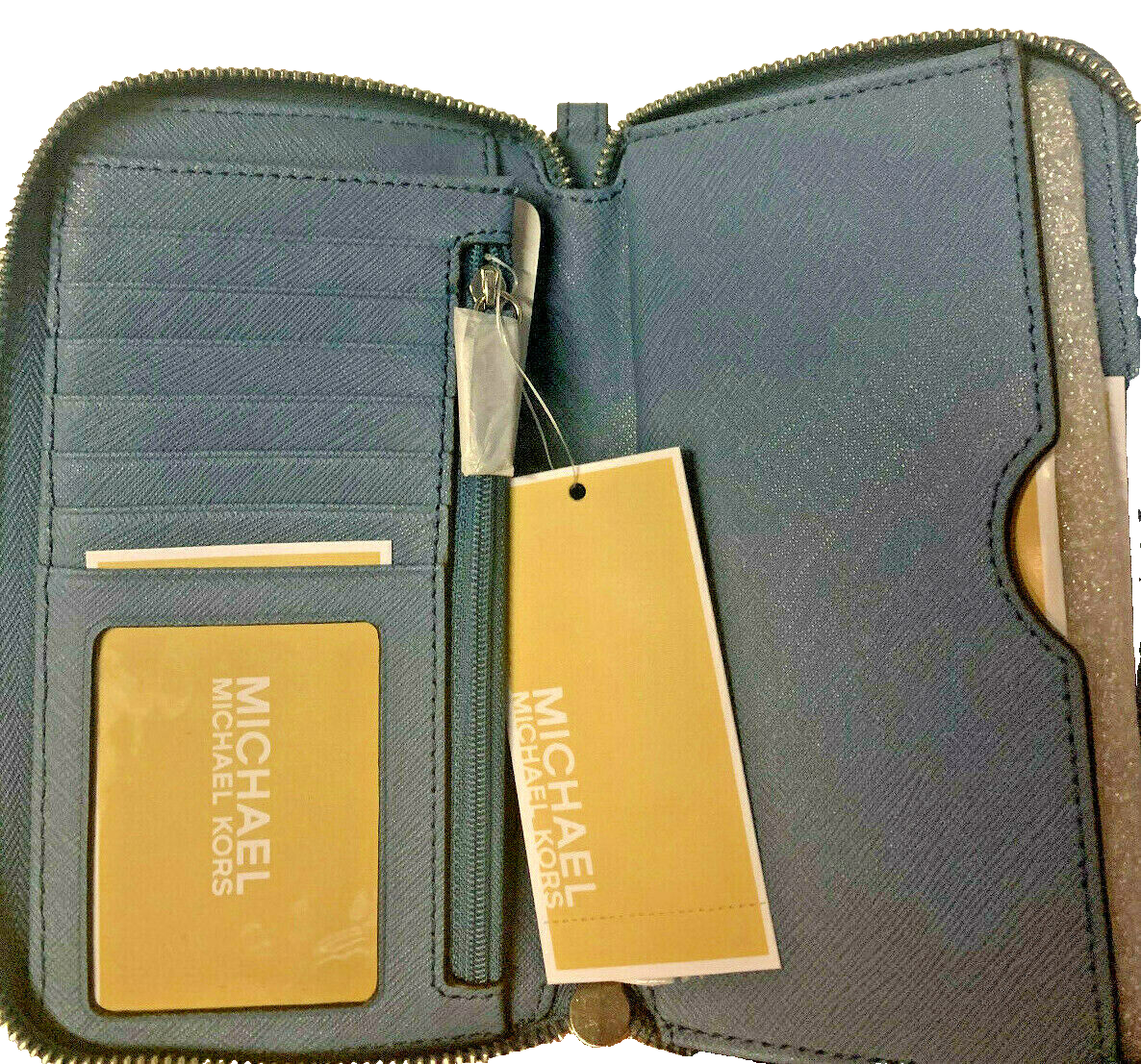 NEW Michael Kors Jet Set Travel Large Flat MF Leather Phone Case
