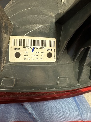 12-15 BMW F30 F80 SEDAN REAR RIGHT OUTER QUARTER TAIL LIGHT LAMP OEM 7372786 - Picture 8 of 8