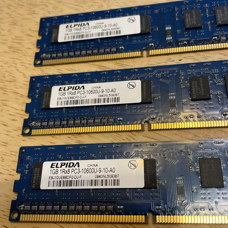 3x Elpida EBJ10UE8BDF0-DJ-F PC3-10600U-9-10-A0 1GB Memory RAM - Image 3 of 4