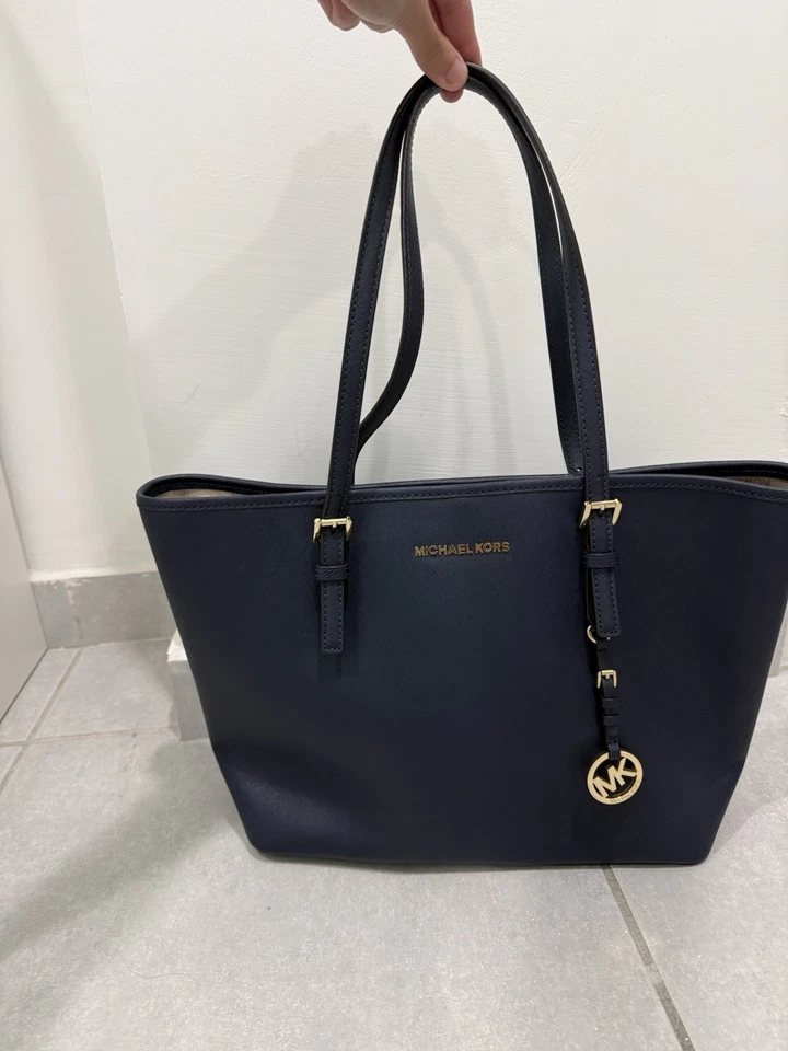Michael Kors Jet Set Travel, foto 1 di 4