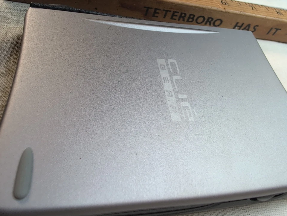 601 Sony Clie Keyboard - Full Size - Great Condition - Image 2 of 4