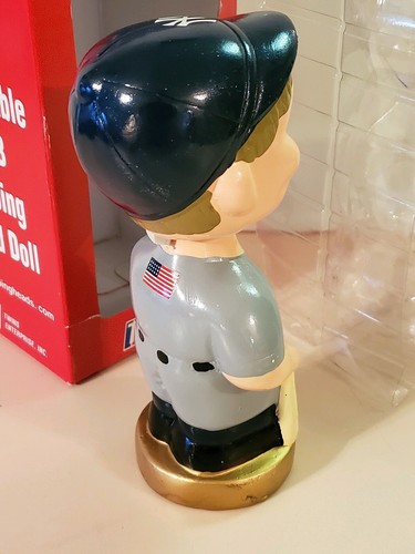MLB Bobblehead - New York Yankees 911 Commemorative bat boy. 2002 by TEI. NEW - Picture 5 of 12