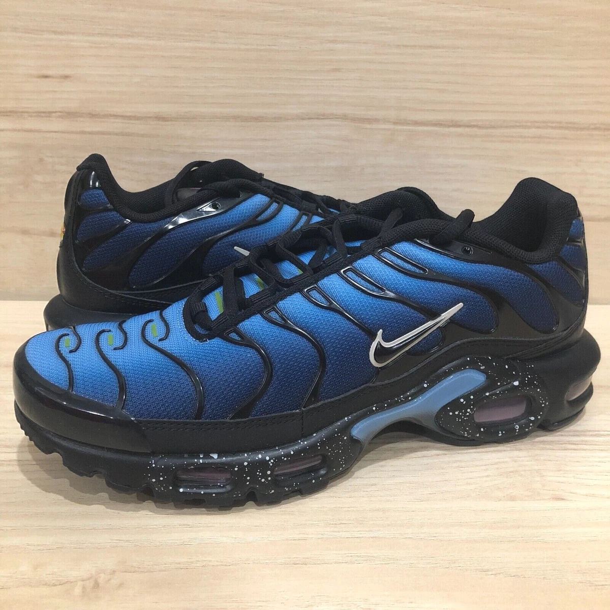 Air Max Plus Shoes.