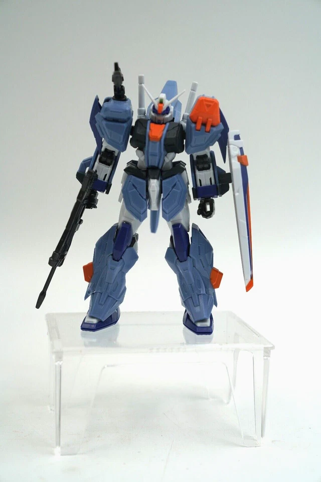 Figura Robot Modelo Plástico Gundam Azul y Naranja con Pistolas Japón Foto 2 de 4