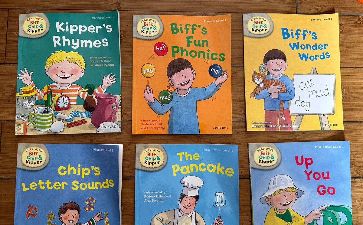 Read With Biff, Chip And Kipper books- Level 1 (9 Books) | eBay UK