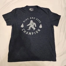 Crazy Dog Dark Blue T-shirt Hide and Seek Champion Big Foot Men's Size Large