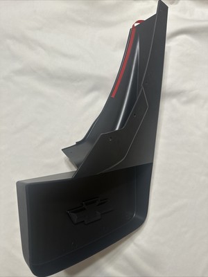 OEM GM 2014-18 Chevy Silverado Rear Driver LH Mud Guard 22894881 