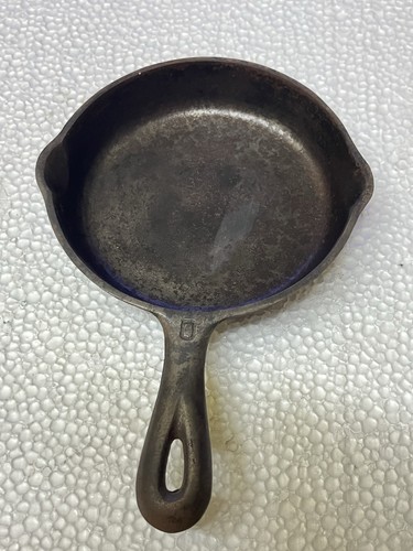 GRISWOLD #0 Cast Iron Skillet 562 Rare Hard To Find Old Toy Double Spout Erie - Picture 6 of 8
