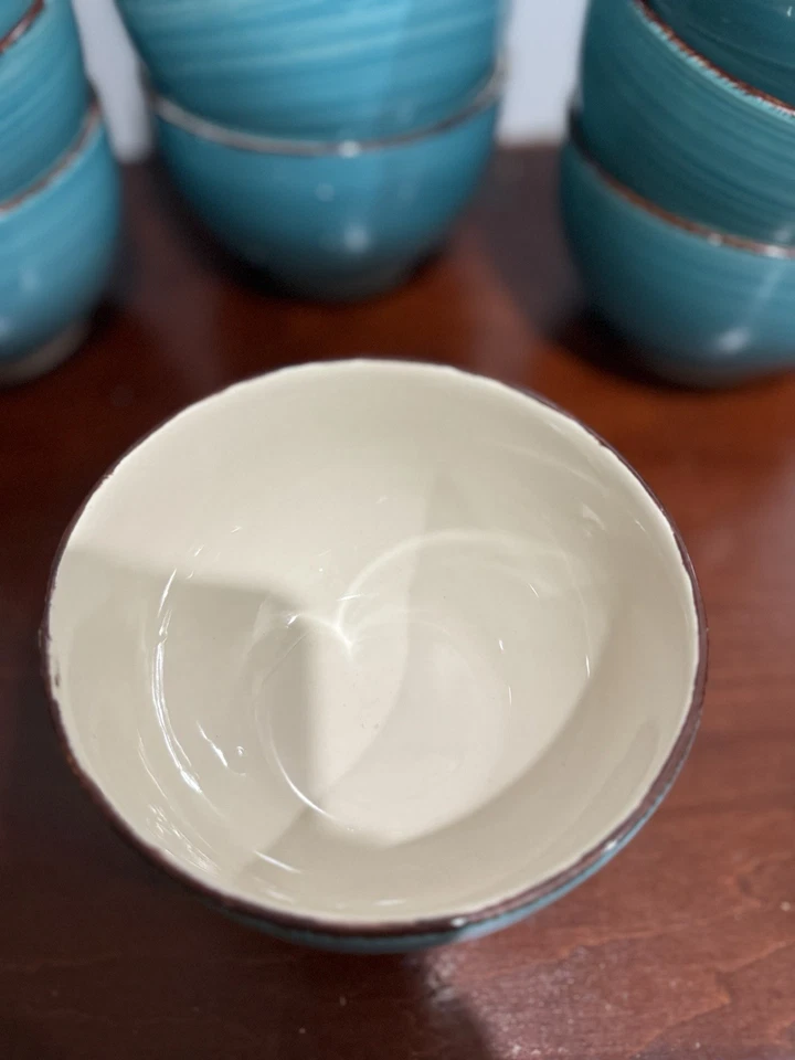 Juego de 27 platos y tazas de ensalada y cena Royal Norfolk turquesa remolino Foto 2 de 4