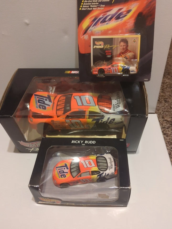 ​Ricky Rudd Lote de 3 Hot Wheels Tide Diecast: 1:24 Select, 1:43 Tarjeta 1:64 en caja Foto 2 de 4