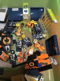 INCOMPLETE LEGO 8635 Mission 6: Agents Mobile Command Center Set Vehicle Parts