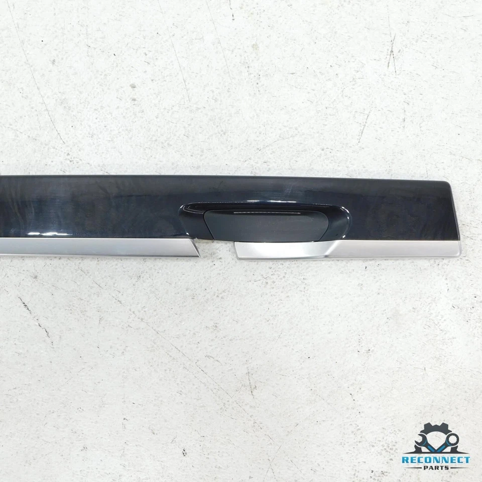 09-2015 BMW 740Li 750Li F02 Puerta trasera izquierda lado conductor moldura OEM Foto 3 de 4