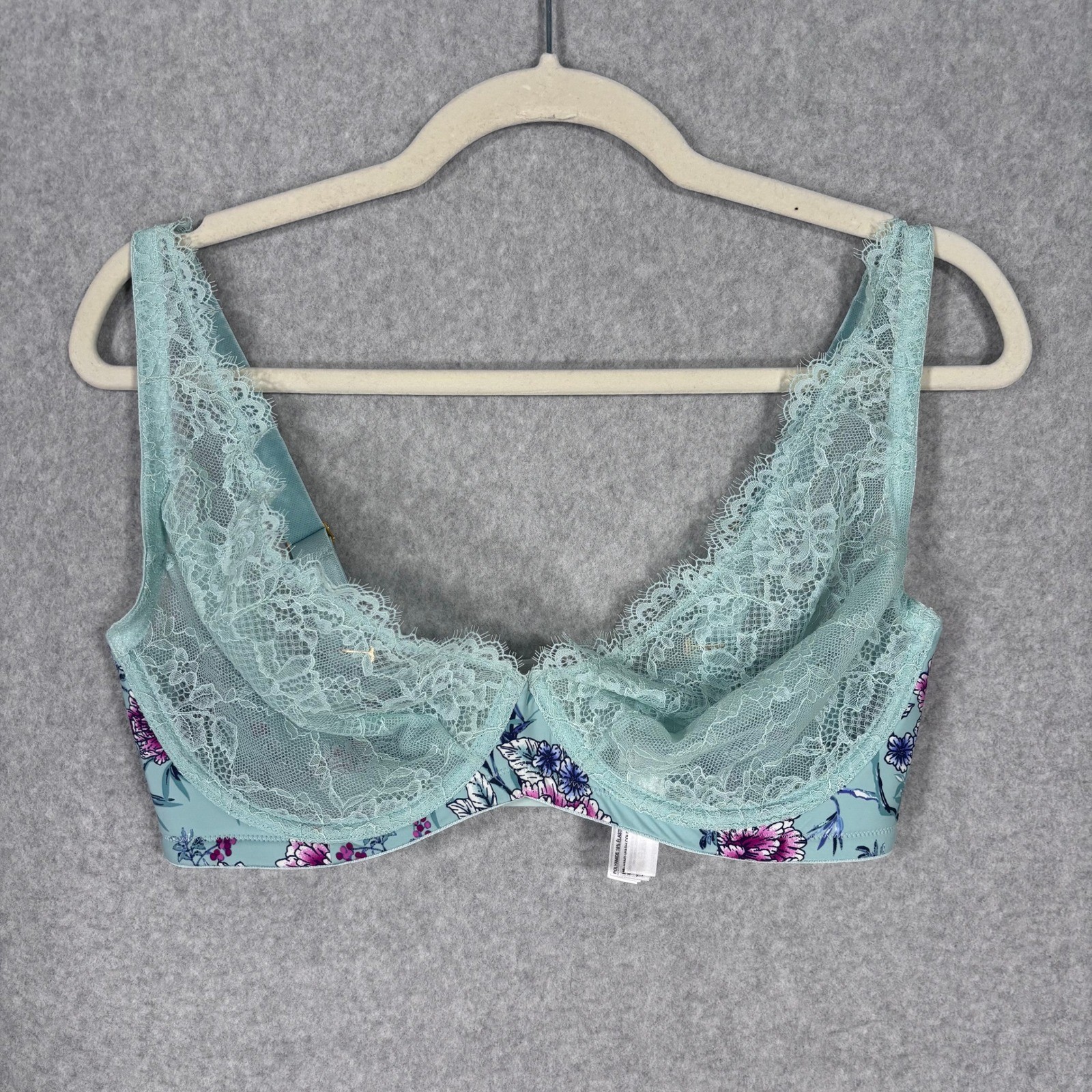 Soma 36DDD Sensuous Chantilly Unlined Plunge Lace Bra 36DDD Balconette Sheer