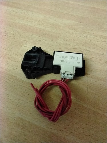 Bauknecht WA Care 644 SD Waschmaschine Türschloss Schalter 461971422661A