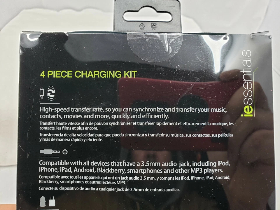 KIT DE CARGA IESSENTIALS 4 PIEZAS CARGADORES DE PARED Y COCHE 1A + AUDIO ILUMINACIÓN 5 PIES IPHONE Foto 3 de 4