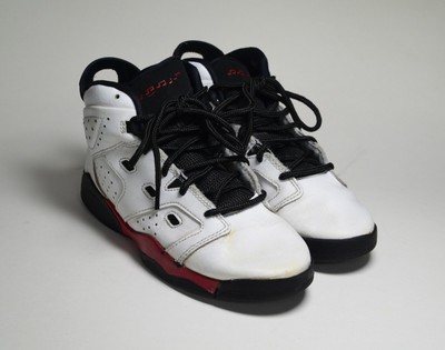 white gym shoes kids