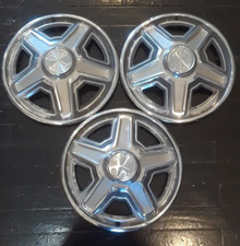 Set Of Three 3 Vintage 1969 Mustang Hubcaps Wheel Covers 14 Inch 665 Set Of Three 3 Vintage 1969 Mustang Hubcaps Wheel Covers 14 Inch 665